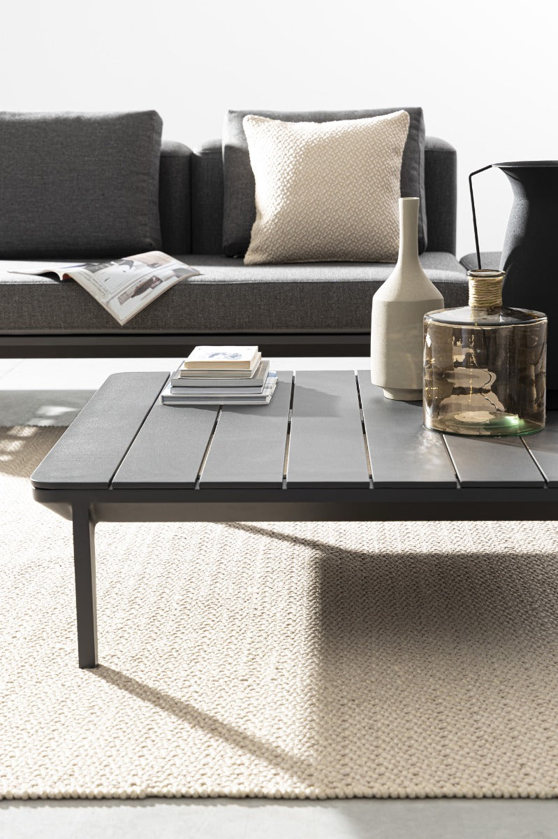 2 DIVANI 2 POSTI LOUNGE MATRIX ANTRACITE + 2 TAVOLINI MATRIX 99X99CM