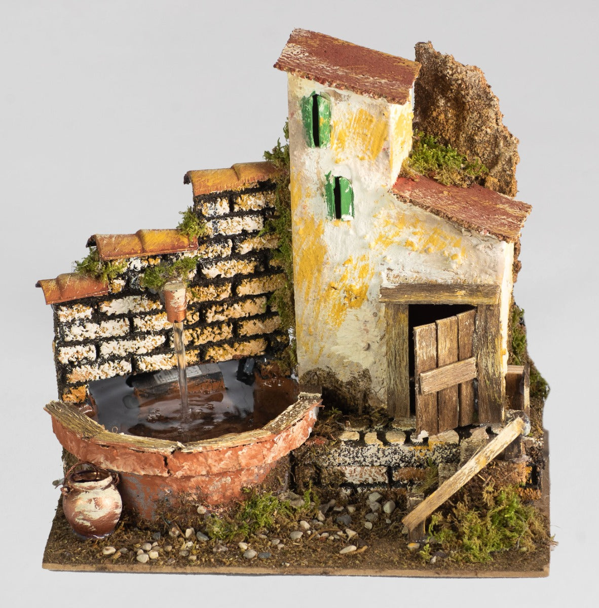 FONTANA CON POMPA 20X14X18CM UN GETTO PER PRESEPE