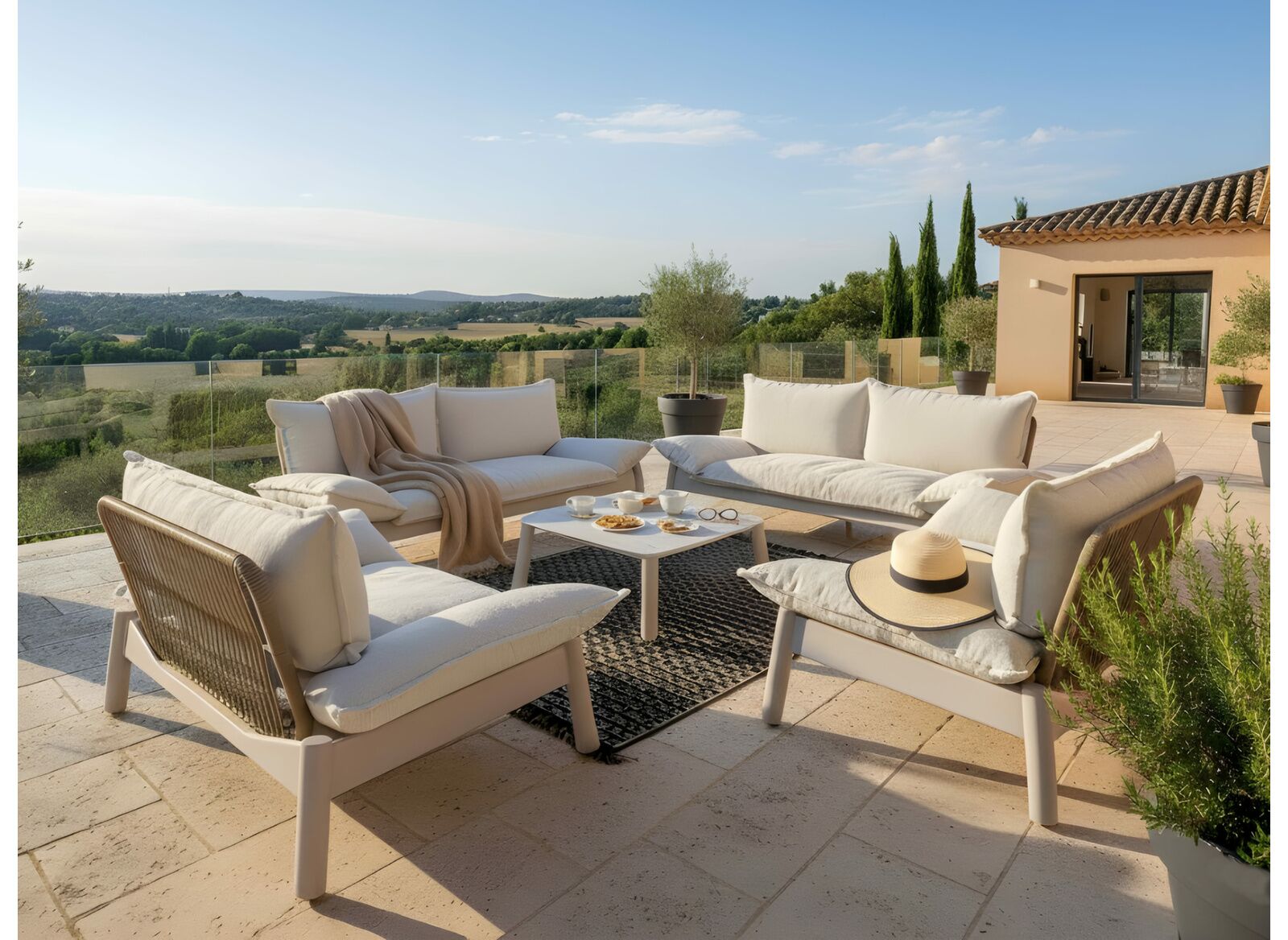 HVAR H150 Drehsessel Beige