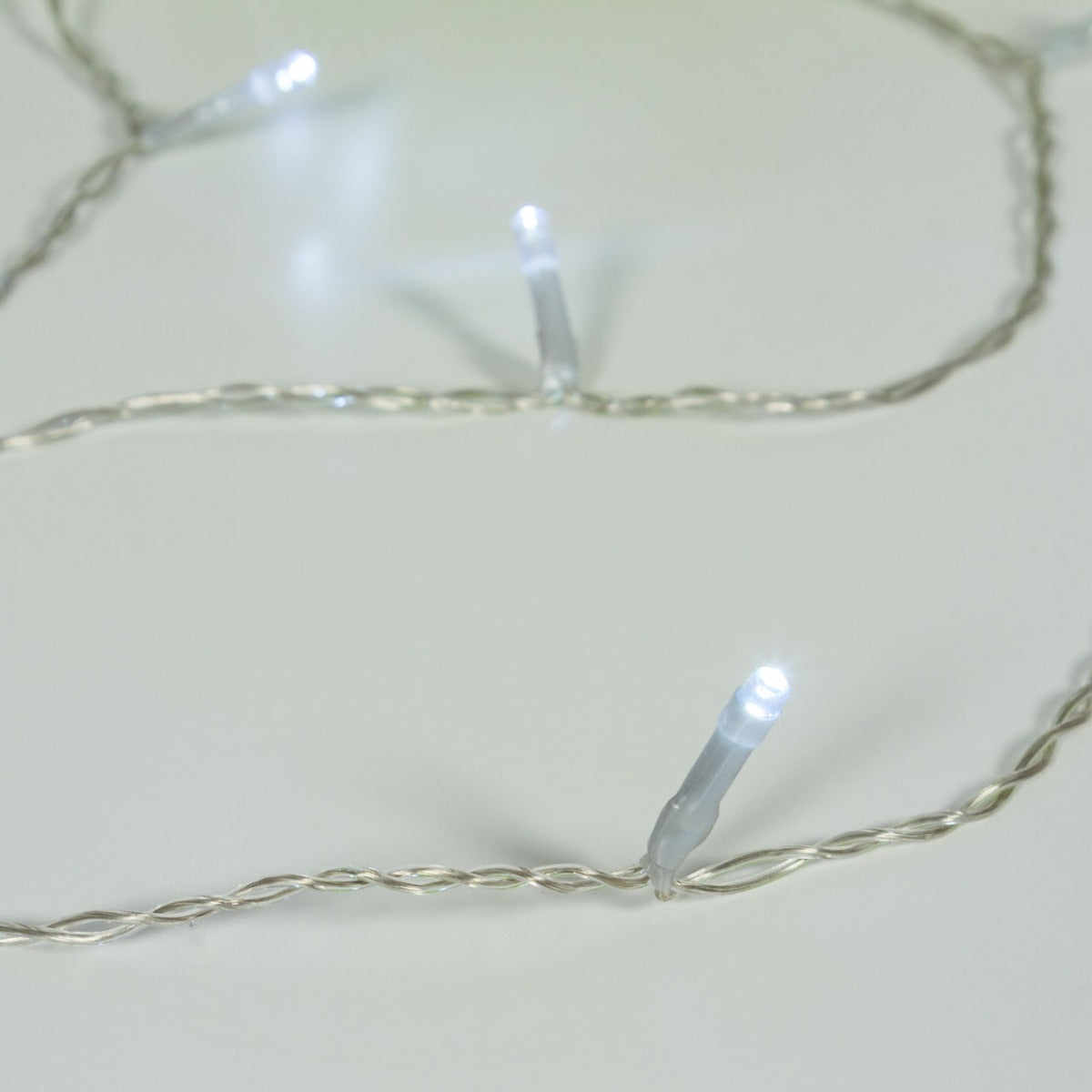 CATENA CON 10 LED BIANCO FREDDO