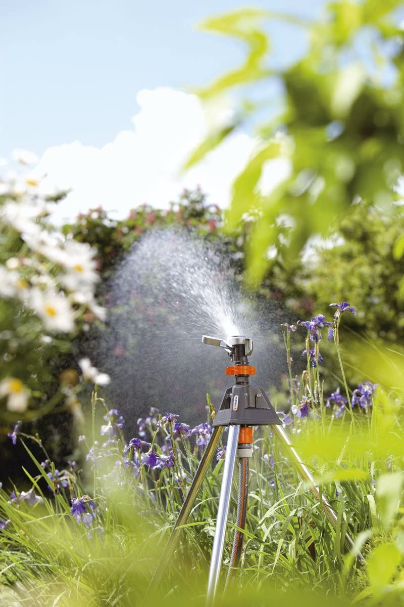 IRRIGATORE IMPULSO SOPRACHIOMA CON TREPIEDE A GAMBE PIEGHEVOLI GARDENA