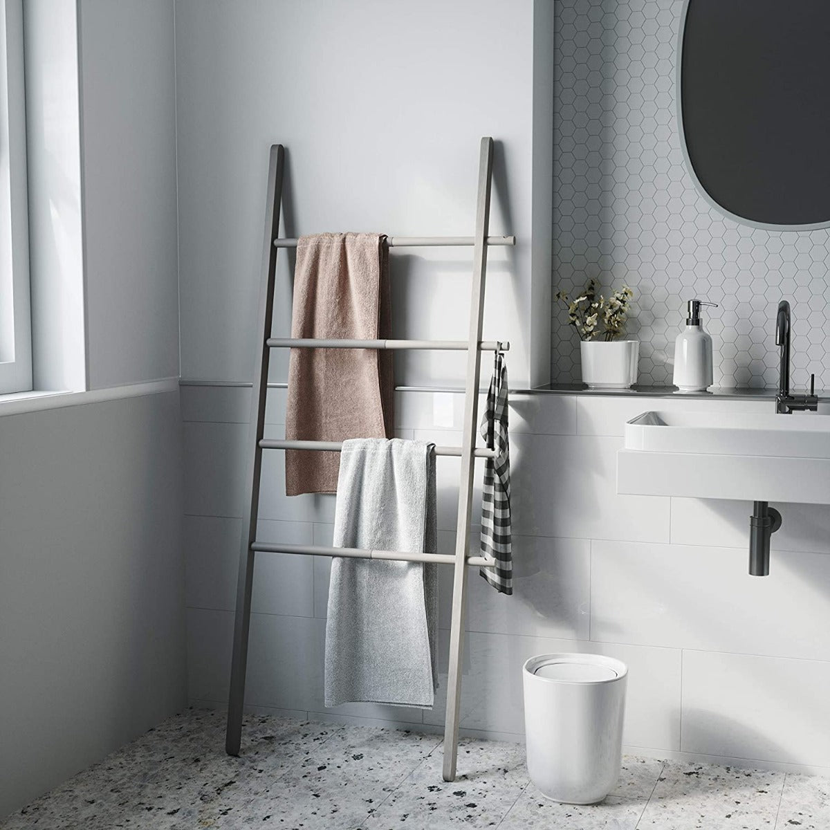 SCALETTA PORTASCIUGAMANI HUB LADDER GREY 152CM