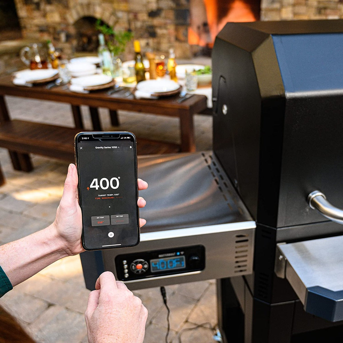 BARBECUE A CARBONE MASTERBUILT GRAVITY SERIES 800
