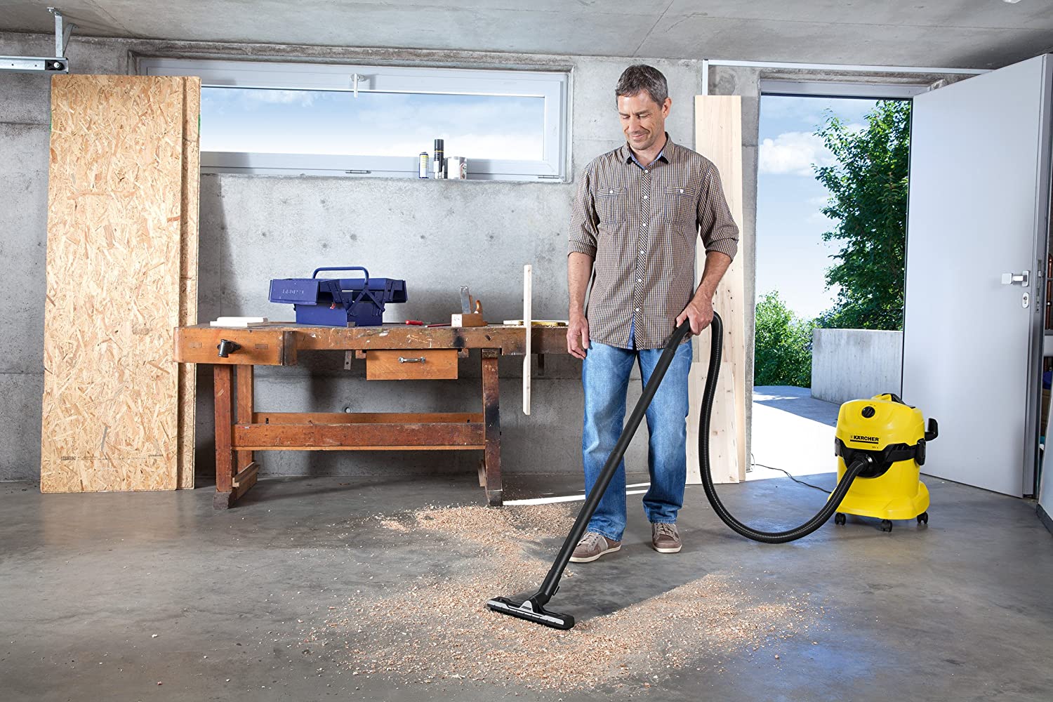 KARCHER WD 4 - ASPIRATORE SOLIDI E LIQUIDI 220 AIR WATT, SERBATOIO 20 LT