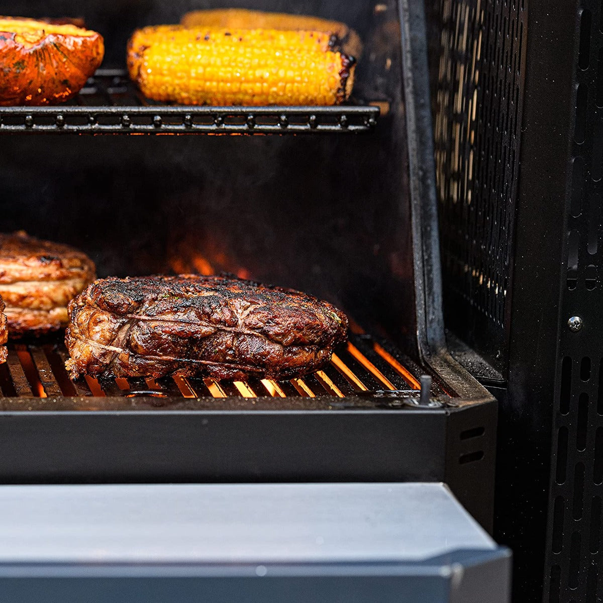 BARBECUE A CARBONE MASTERBUILT GRAVITY SERIES 800