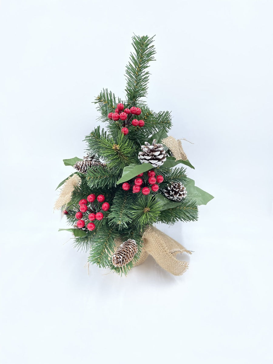 PINETTO VERDE 45CM CON BACCHE ROSSE E PIGNE