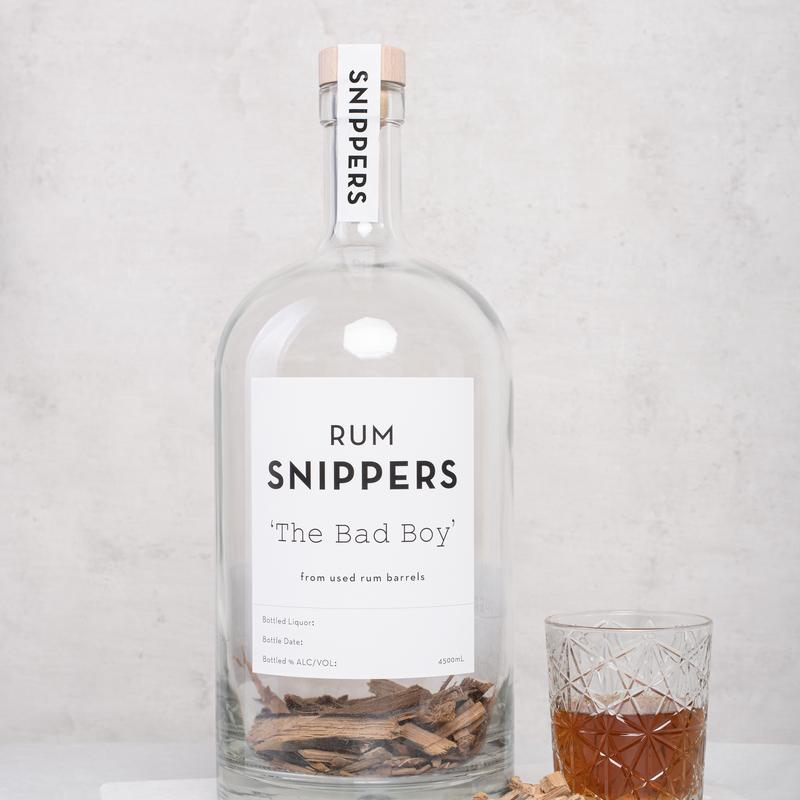 SET SNIPPERS BOTTIGLIA THE BAD BOY 4.5LT – RUM