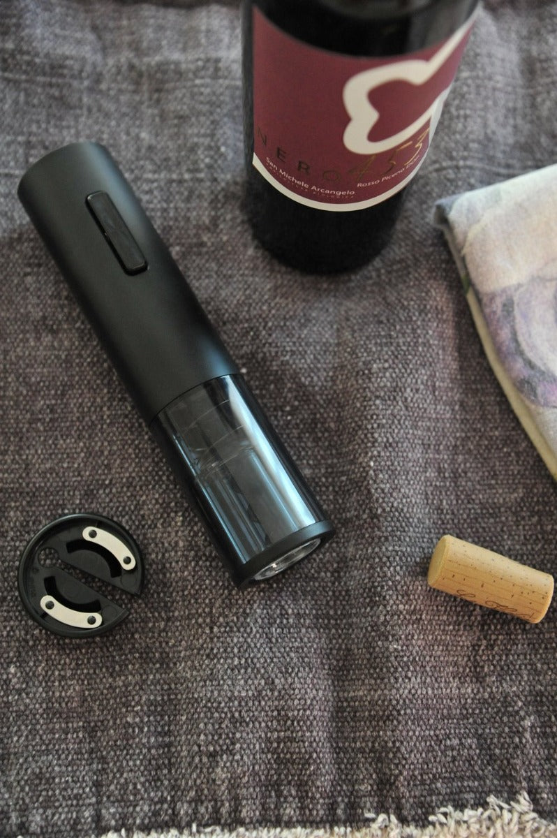 CAVATAPPI APRIBOTTIGLIE ELETTRICO NERO