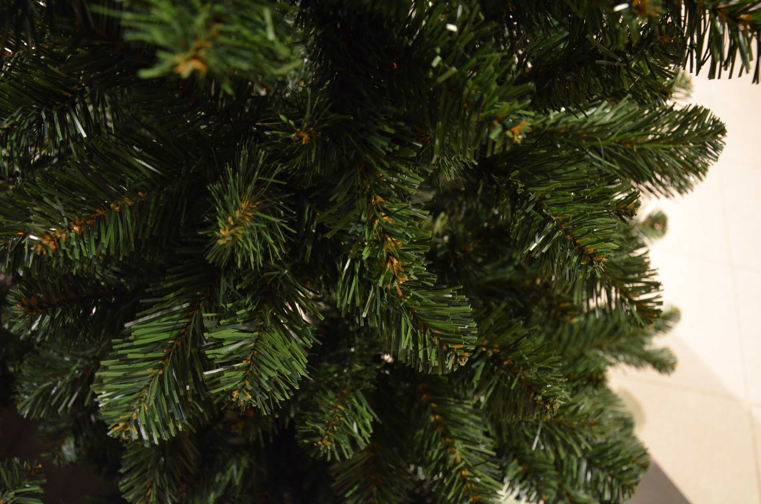 ALBERO DI NATALE FORESTA NERA 240CM