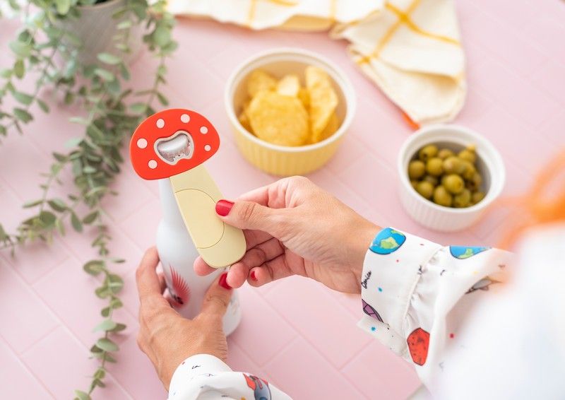 APRIBOTTIGLIA A FORMA DI FUNGO