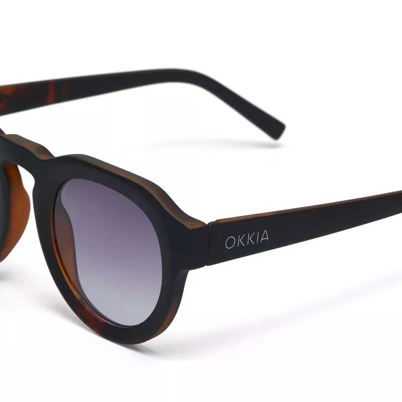 OCCHIALE DA SOLE MODELLO ZENO COLORE NERO OKKIA