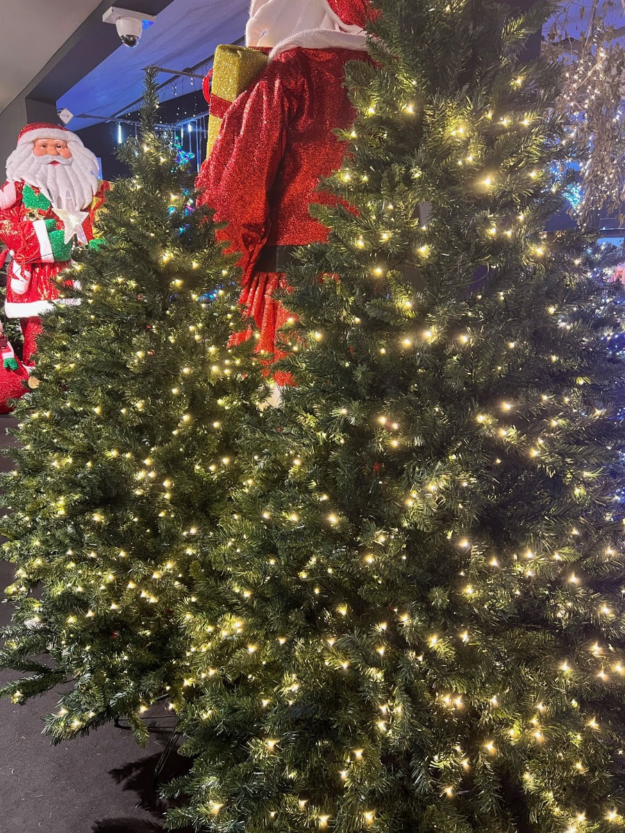 ALBERO DI NATALE LOGAN 210CM PREILLUMINATO CON 544 MINILED