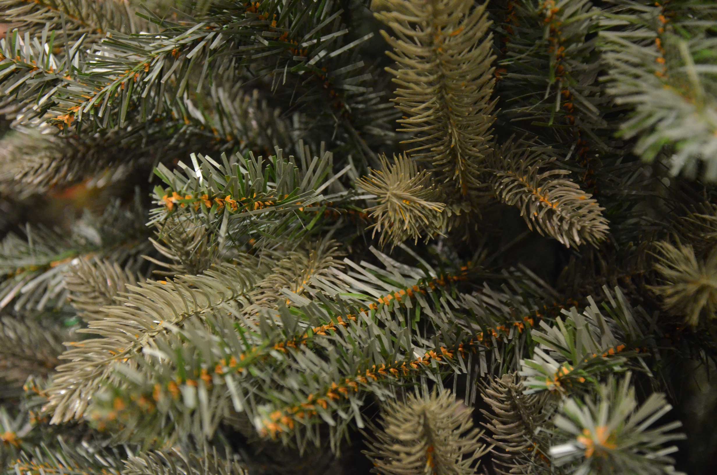 ALBERO DI NATALE MONVISO 215CM SLIM VERDE