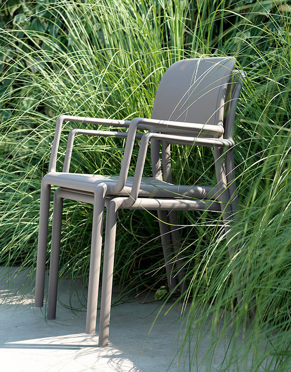 OFFERTA TAVOLO RIO ALLUNGABILE 140/210CM +6 POLTRONE RIVA COLORE A SCELTA