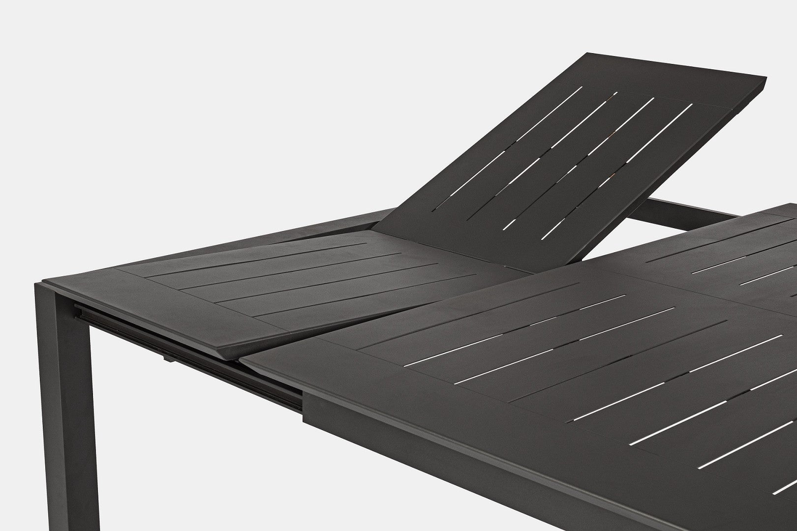 OFFERTA TAVOLO KONNOR ALLUNGABILE 110/160X160CM ANTRACITE +4 POLTRONE DELIA