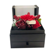 SCATOLA REGALO CUBO CON ROSE E CASSETTINO 17,5X18X16CM